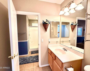 15730 N Hidden Valley - Photo Thumbnail 14
