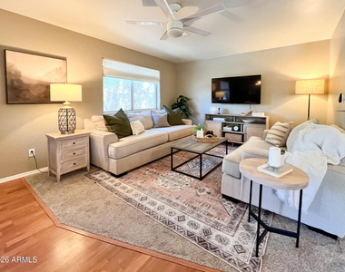 4028 E Lewis 2b Avenue - Photo Thumbnail 3