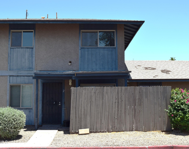 286 W Palomino Drive - Photo Thumbnail 1
