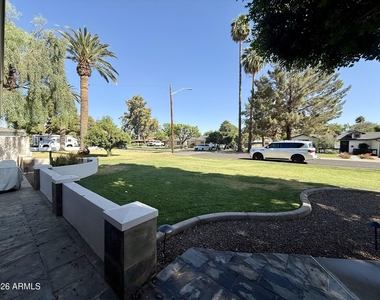 4028 E Lewis Avenue - Photo Thumbnail 2