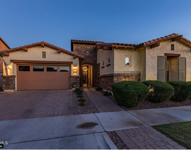 10307 E Starion Avenue - Photo Thumbnail 5