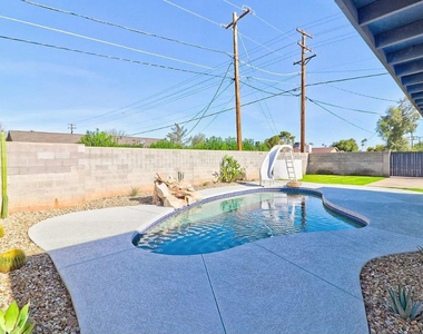 8144 E Fairmount Avenue - Photo Thumbnail 32