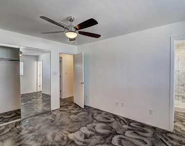 8144 E Fairmount Avenue - Photo Thumbnail 18