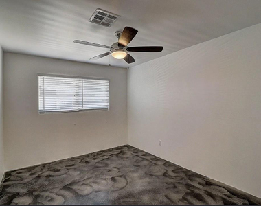 8144 E Fairmount Avenue - Photo Thumbnail 25