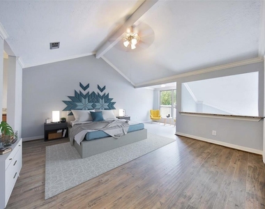 652 N Eldridge Parkway - Photo Thumbnail 10