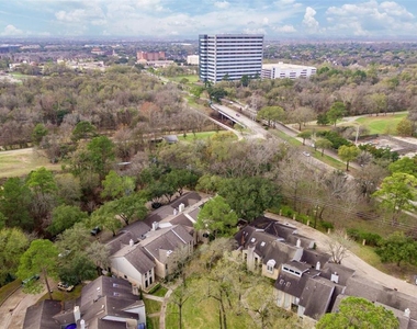 652 N Eldridge Parkway - Photo Thumbnail 20