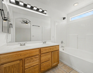 7043 W Phelps Road - Photo Thumbnail 16