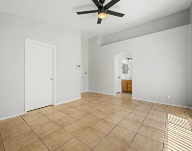 7043 W Phelps Road - Photo Thumbnail 15