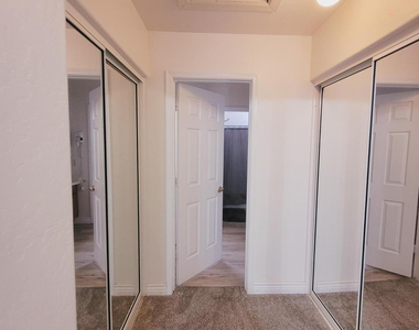 8720 W Kathleen Road - Photo Thumbnail 22