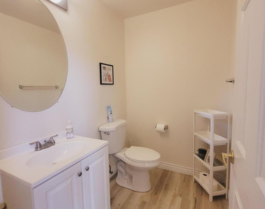 8720 W Kathleen Road - Photo Thumbnail 14