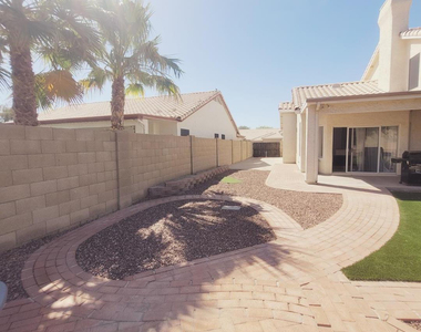 8720 W Kathleen Road - Photo Thumbnail 13