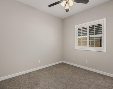 19532 N 27th Place - Photo Thumbnail 21