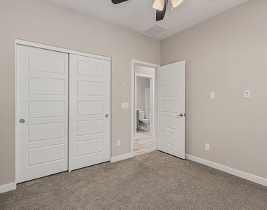 19532 N 27th Place - Photo Thumbnail 20