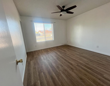 6421 W Carol Avenue - Photo Thumbnail 20