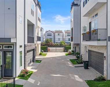 8411 Hempstead Road - Photo Thumbnail 22