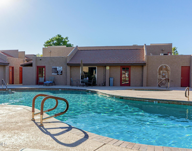 5525 E Thomas Road - Photo Thumbnail 19