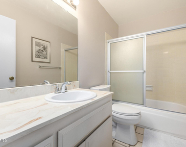 5525 E Thomas Road - Photo Thumbnail 17