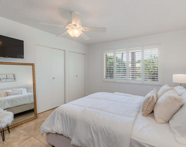 4701 N 68th Street - Photo Thumbnail 11