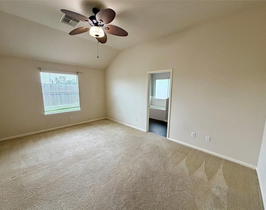 25206 Barmby Drive - Photo Thumbnail 10