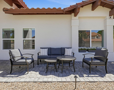 5623 E Claire Drive - Photo Thumbnail 17