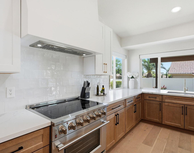5623 E Claire Drive - Photo Thumbnail 32