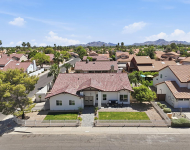 5623 E Claire Drive - Photo Thumbnail 92