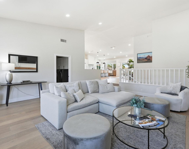 5623 E Claire Drive - Photo Thumbnail 21