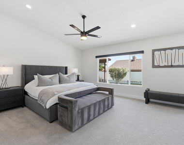 5623 E Claire Drive - Photo Thumbnail 44