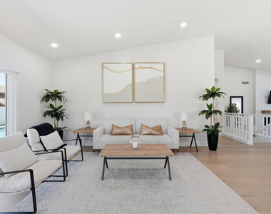 5623 E Claire Drive - Photo Thumbnail 40