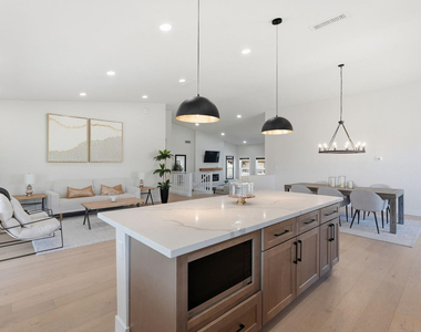 5623 E Claire Drive - Photo Thumbnail 35