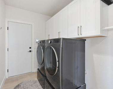 5623 E Claire Drive - Photo Thumbnail 58
