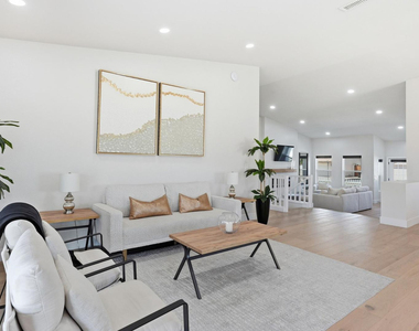 5623 E Claire Drive - Photo Thumbnail 43