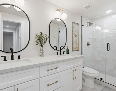5623 E Claire Drive - Photo Thumbnail 70
