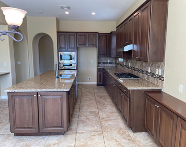31264 N 133rd Lane - Photo Thumbnail 16