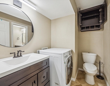 2744 Briarhurst Drive - Photo Thumbnail 8