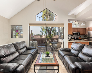 1001 N Pasadena -- - Photo Thumbnail 34