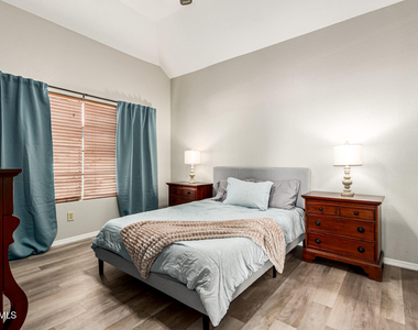 1001 N Pasadena -- - Photo Thumbnail 23