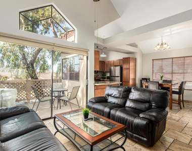 1001 N Pasadena -- - Photo Thumbnail 35