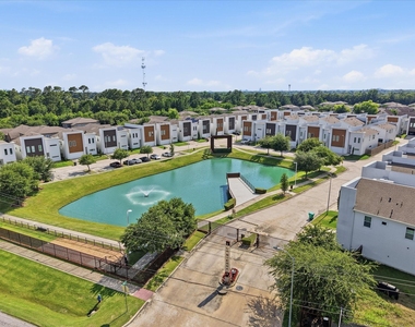 2216 Cortijo Place - Photo Thumbnail 32