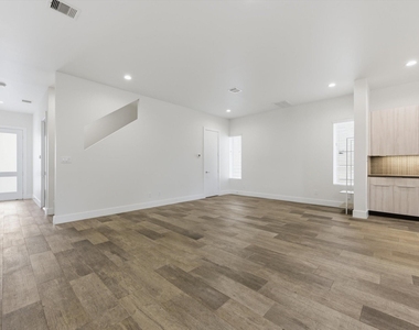 2216 Cortijo Place - Photo Thumbnail 10