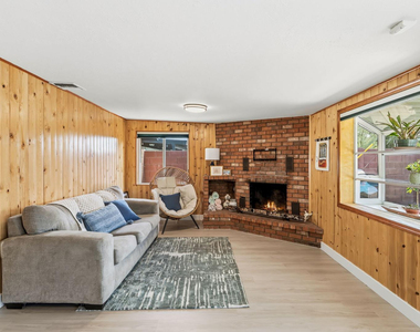 2234 N 74th Way - Photo Thumbnail 16