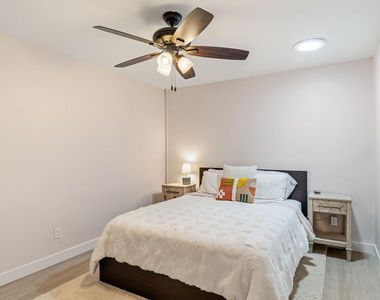 2234 N 74th Way - Photo Thumbnail 22