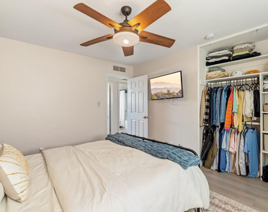 2234 N 74th Way - Photo Thumbnail 30