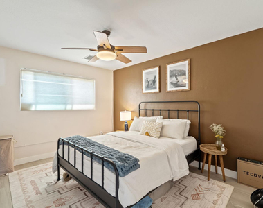 2234 N 74th Way - Photo Thumbnail 29