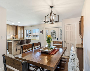 2234 N 74th Way - Photo Thumbnail 9