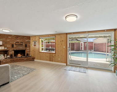 2234 N 74th Way - Photo Thumbnail 15