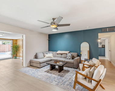 2234 N 74th Way - Photo Thumbnail 13