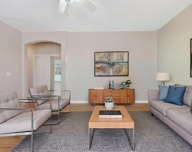881 S Porter Street - Photo Thumbnail 2