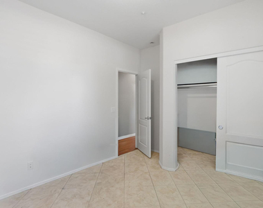 881 S Porter Street - Photo Thumbnail 11