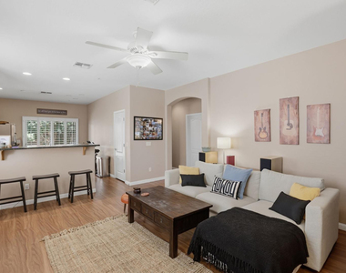 881 S Porter Street - Photo Thumbnail 21